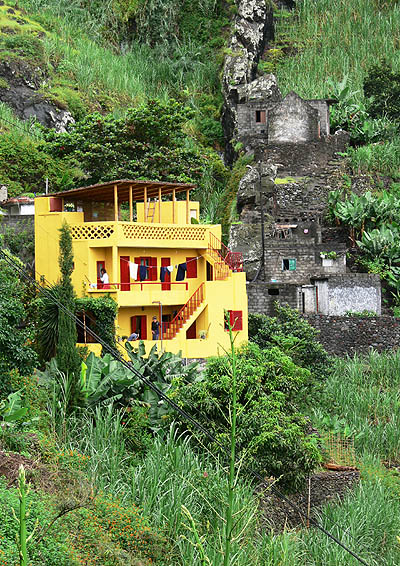 Residencial Cavoquinho
Paúl - Santo Antão
©Informação Turística Lucete Fortes Residencial Cavoquinho Paul Santo Antao Cabo Verde